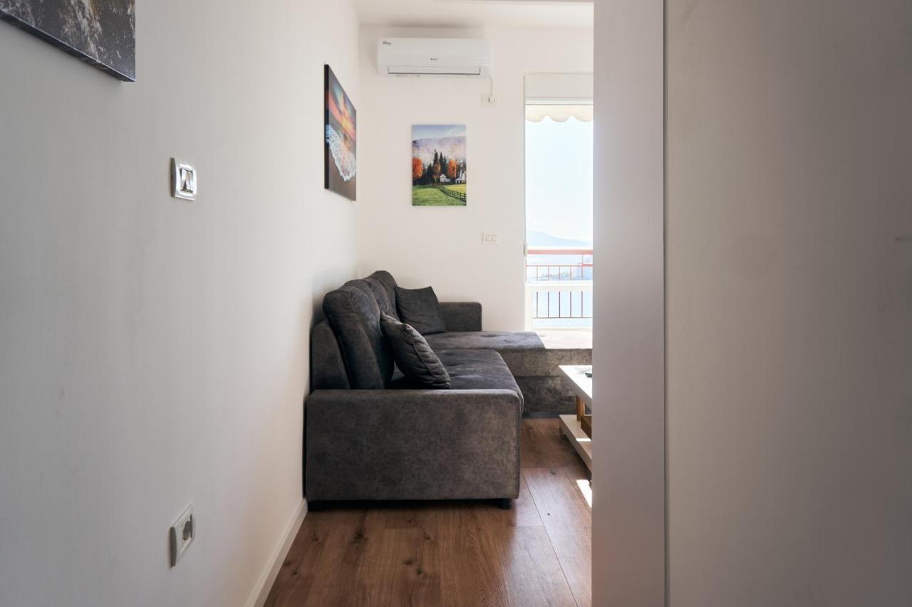 Central Beach Apartment Sarandë 外观 照片