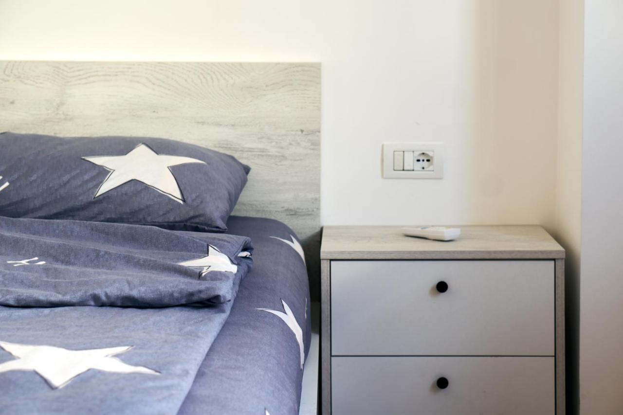 Central Beach Apartment Sarandë 外观 照片