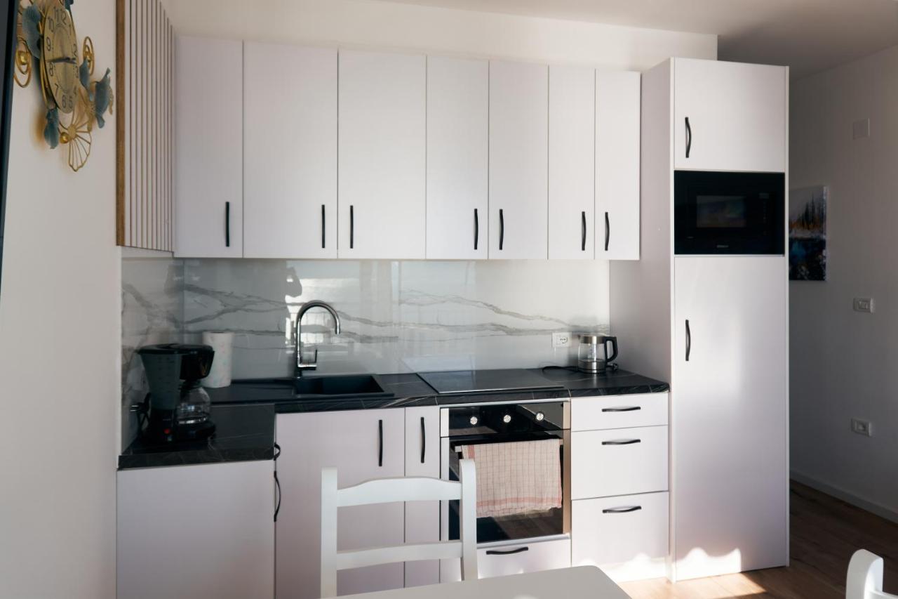 Central Beach Apartment Sarandë 外观 照片