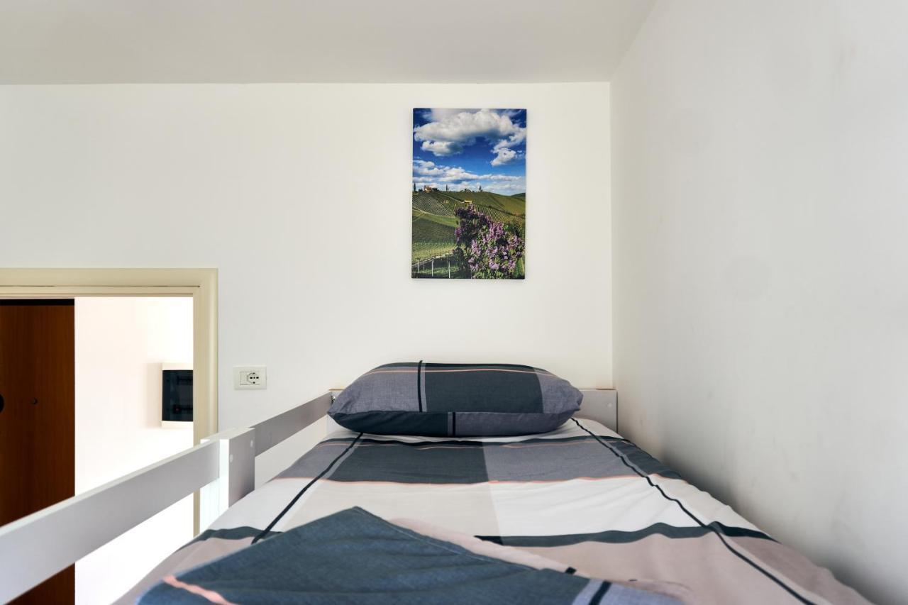 Central Beach Apartment Sarandë 外观 照片
