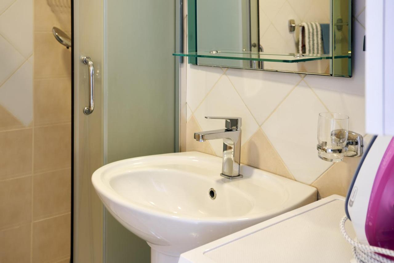Central Beach Apartment Sarandë 外观 照片